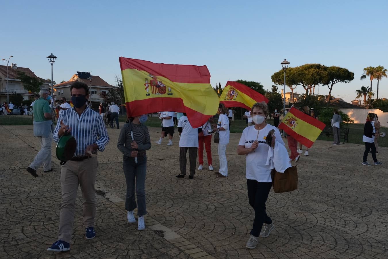 FOTOS: Cacerolada en El Puerto de Santa María contra la gestión de Pedro Sánchez