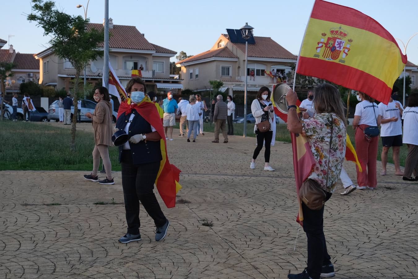 FOTOS: Cacerolada en El Puerto de Santa María contra la gestión de Pedro Sánchez