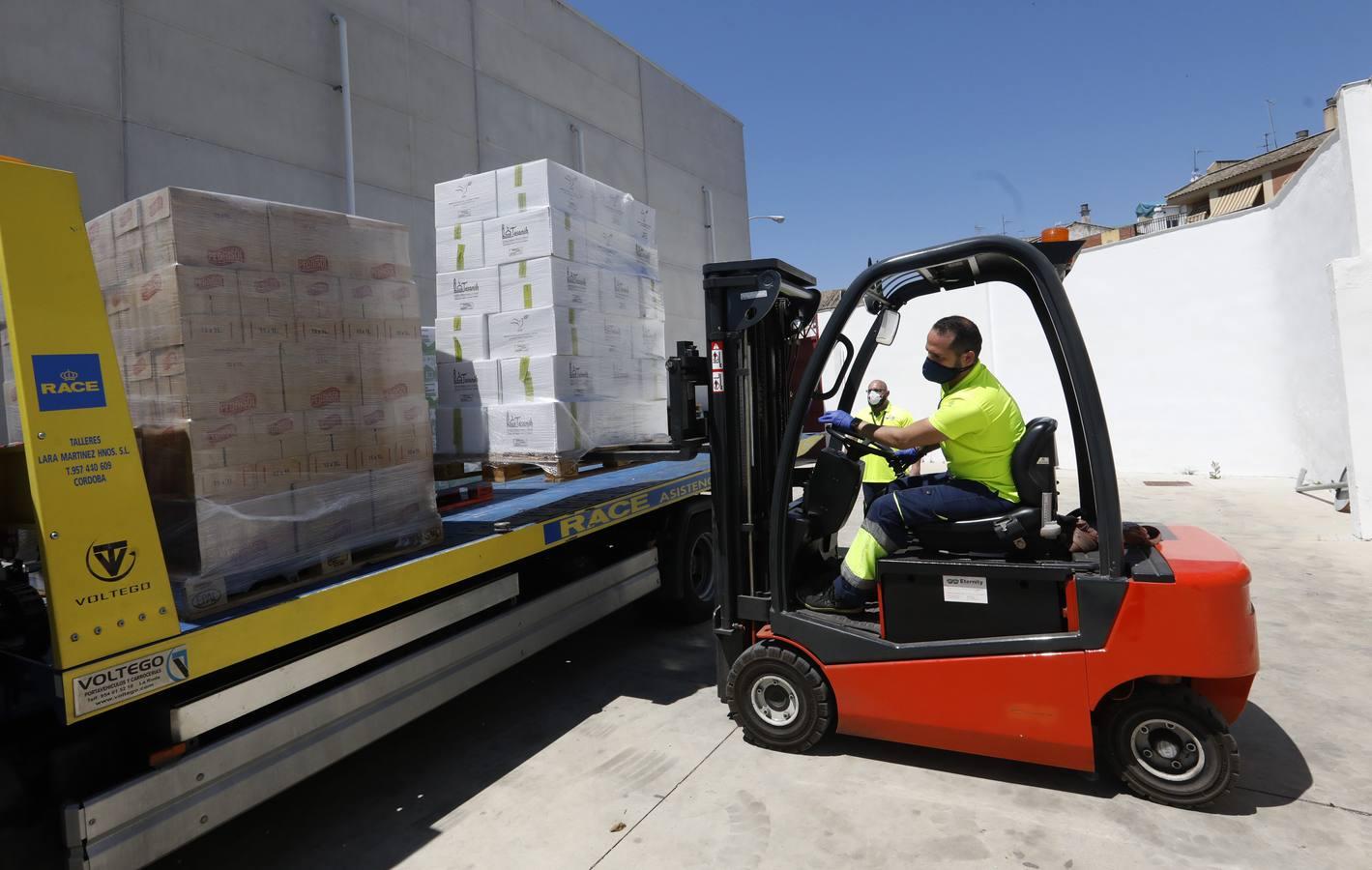 La donación de siete toneladas al Banco de Alimentos de Córdoba, en imágenes