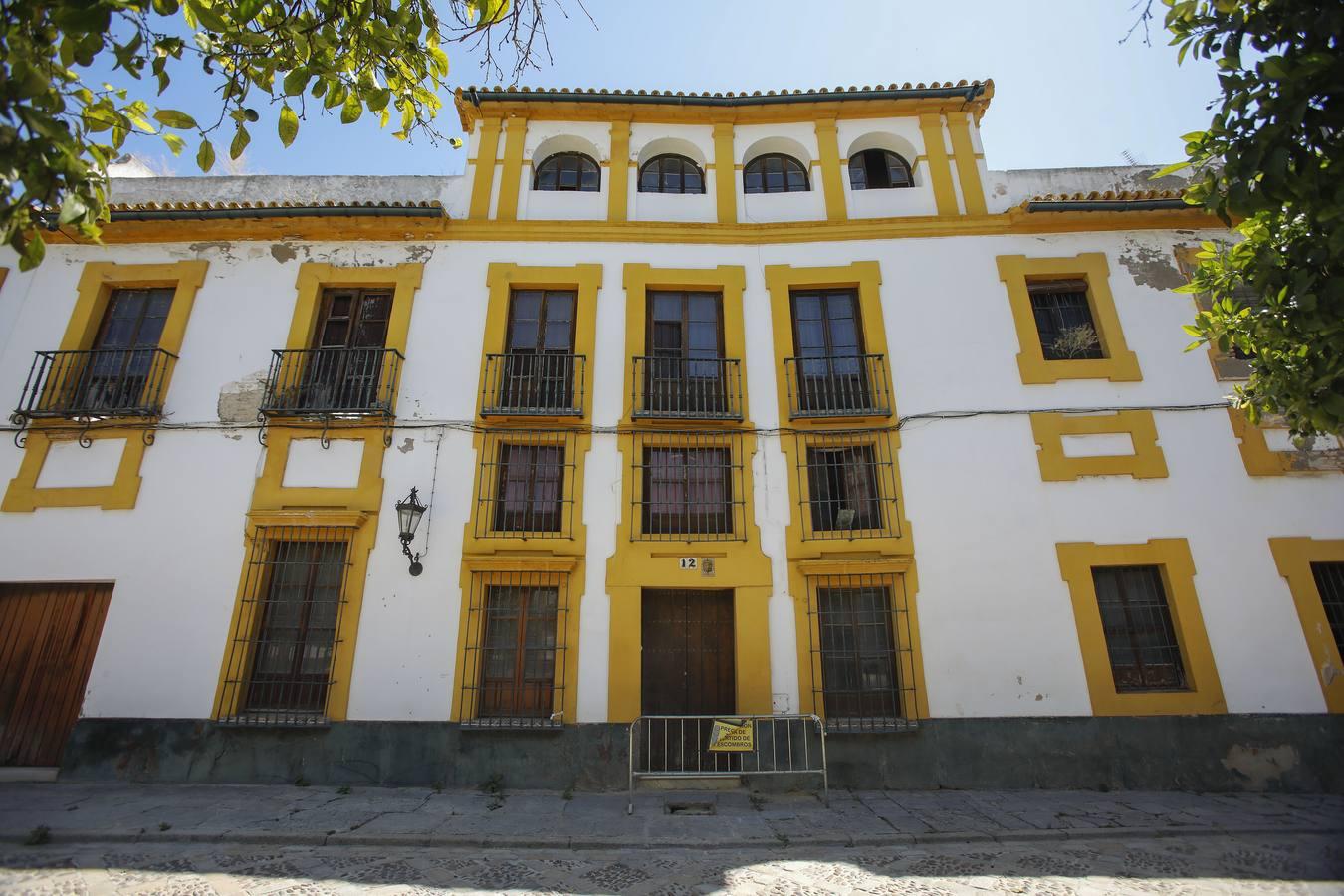 El mal estado del Patio de Banderas de Sevilla