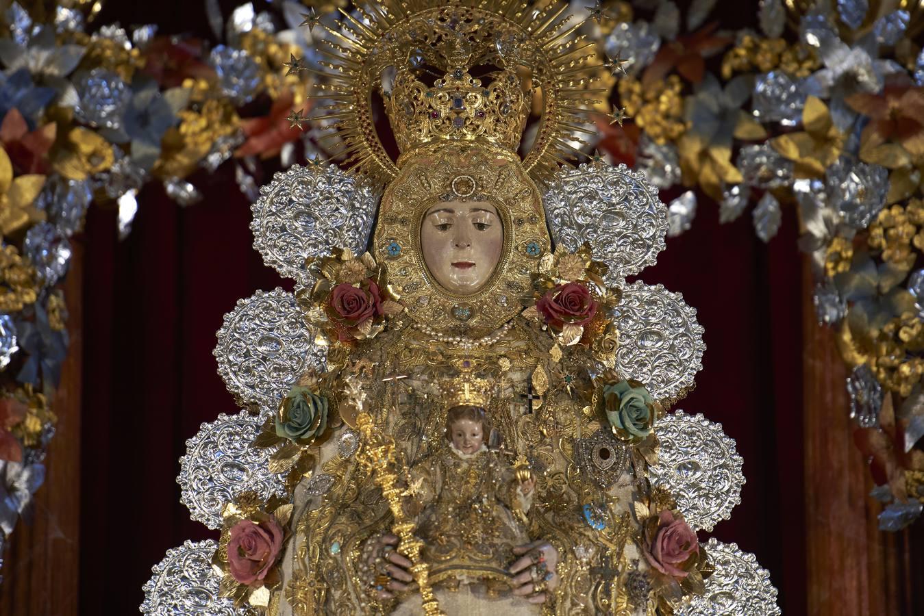 La Virgen del Rocío, preparada para Pentecostés