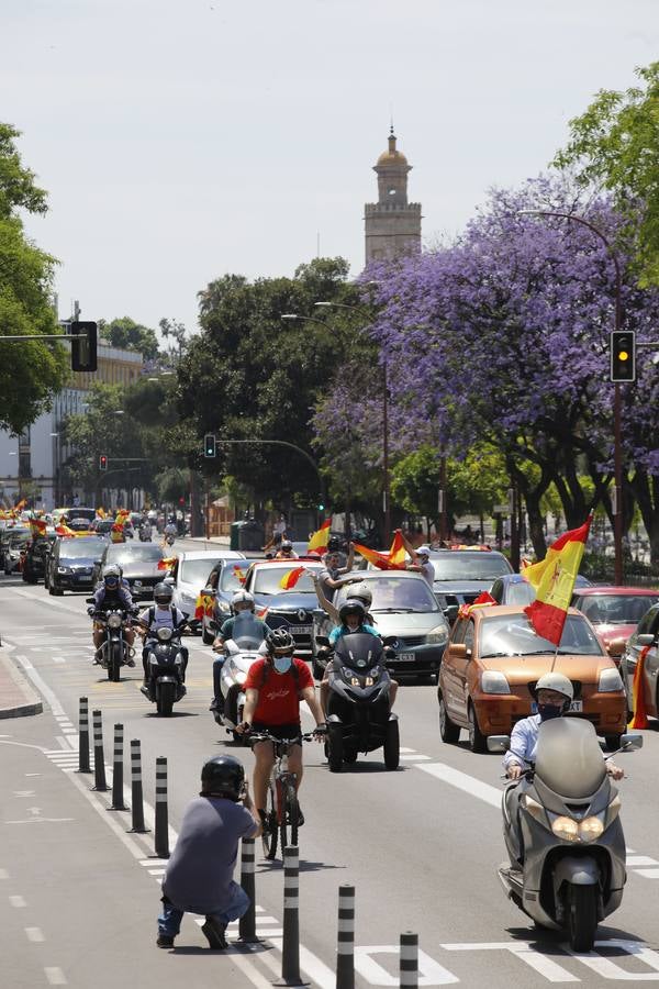 Éxito de la caravana de protesta convocada por Vox en Sevilla