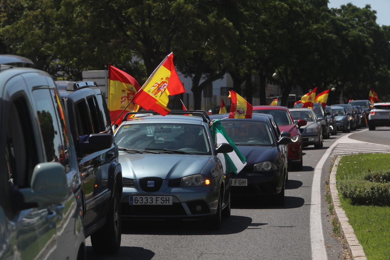 FOTOS: La caravana de Vox en Cádiz pide la dimisión de Sánchez