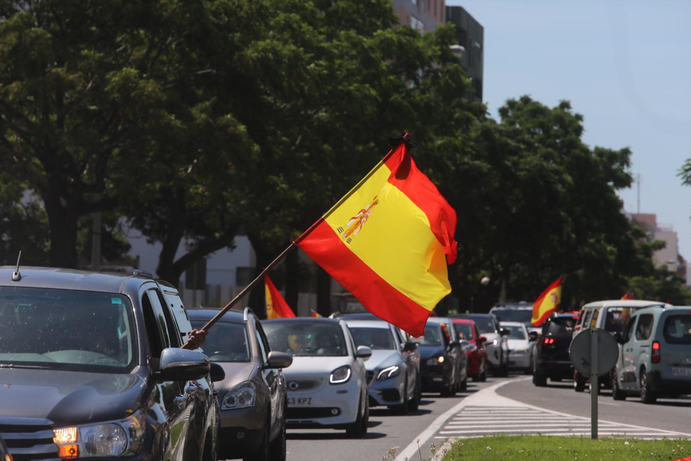 FOTOS: La caravana de Vox en Cádiz pide la dimisión de Sánchez