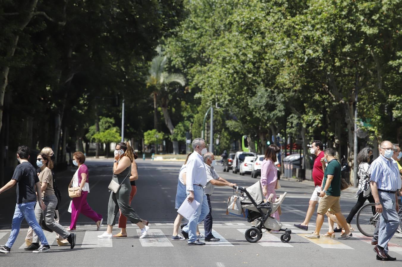 El ambiente en la calle el primer día de la fase 2 en Córdoba, en imágenes