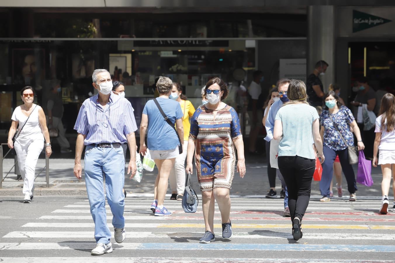 El ambiente en la calle el primer día de la fase 2 en Córdoba, en imágenes