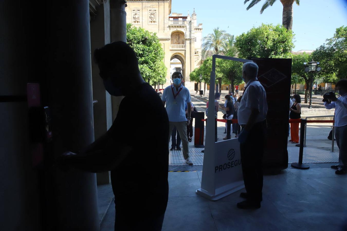 La reapertura de la Mezquita-Catedral de Córdoba, en imágenes