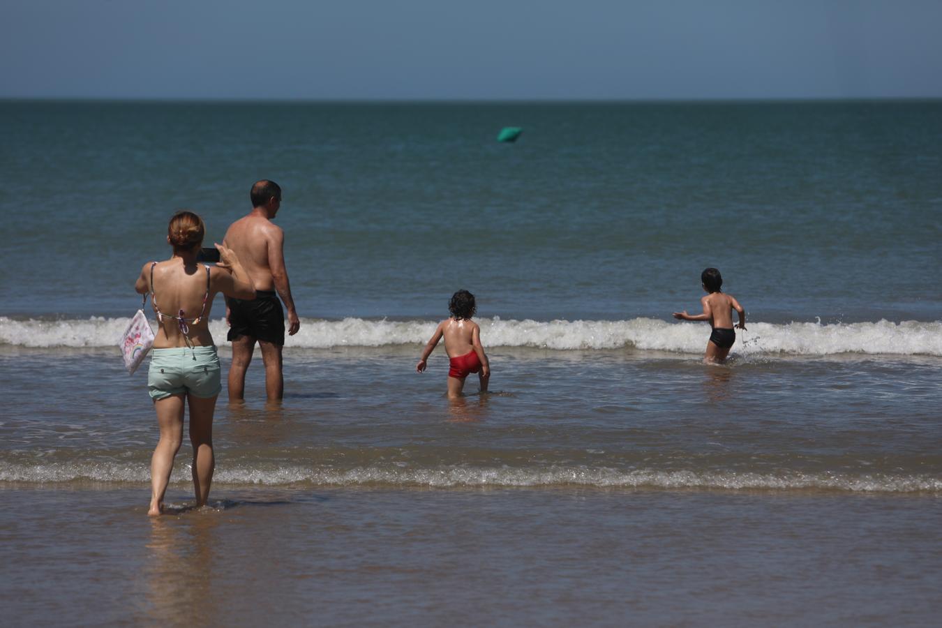 FOTOS: Así vive Cádiz el primer día en la fase 2