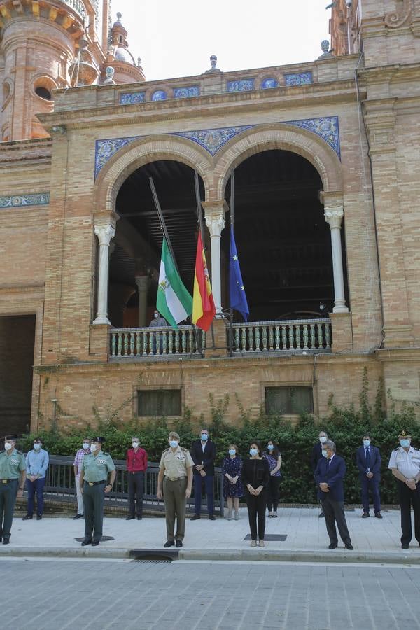 Minuto de silencio por las víctimas del Covid-19 en las instituciones andaluzas