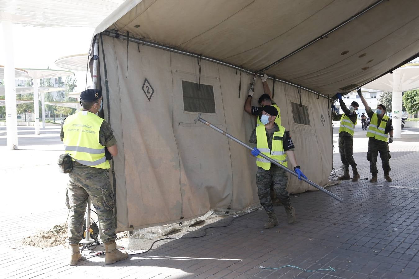 La retirada del dispositivo para los test en las Setas en Córdoba, en imágenes