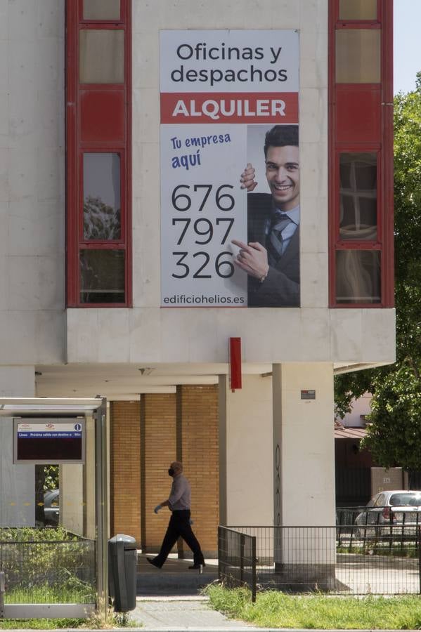 Muchos negocios en Sevilla, afectados  por el teletrabajo