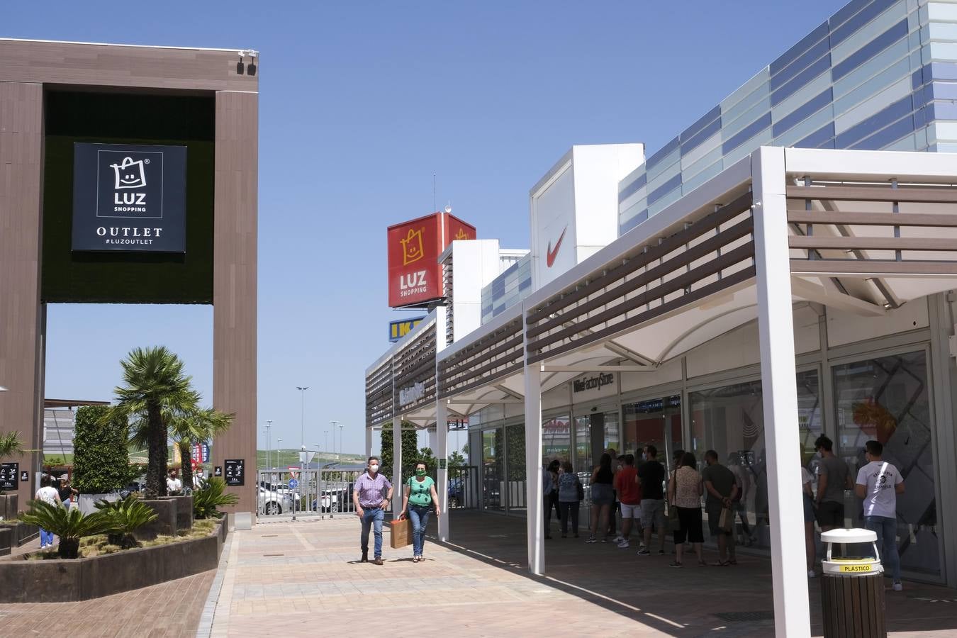 Los centros comerciales de Cádiz refuerzan sus medidas de seguridad por la alerta sanitaria