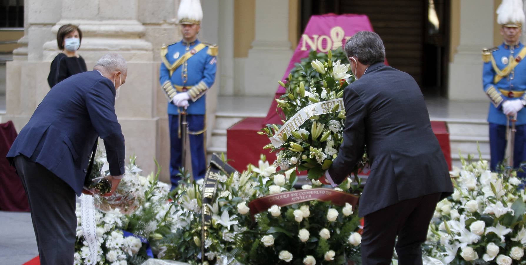 El homenaje de Sevilla a las víctimas del coronavirus en el día de San Fernando (I)