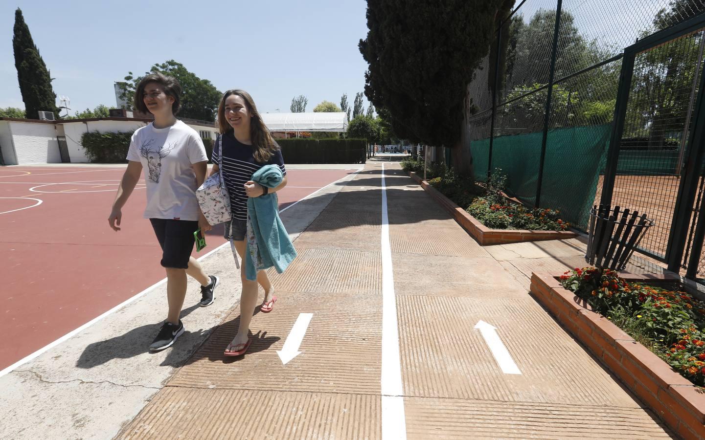 La apertura de la piscina del Aeroclub de Córdoba, en imágenes