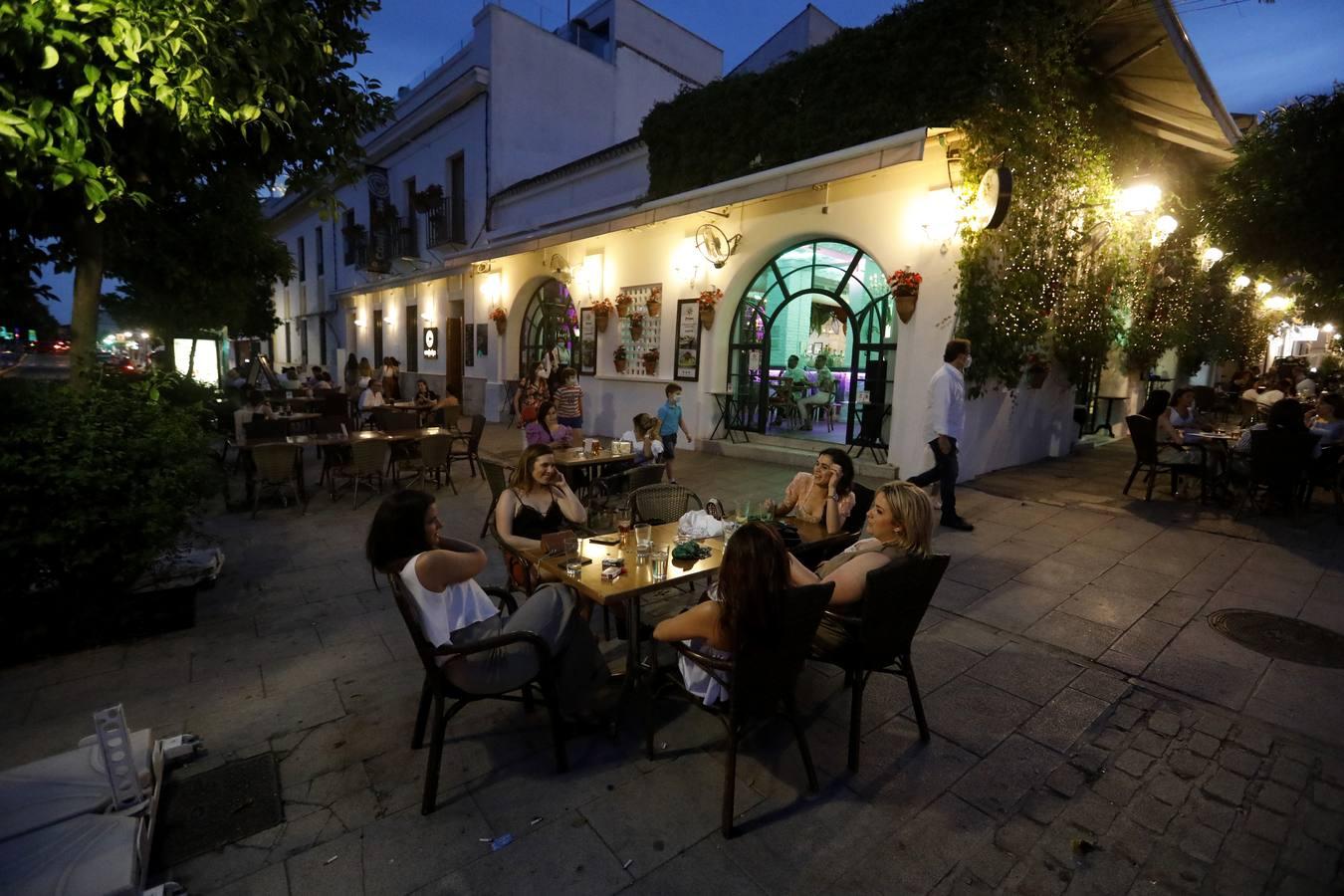 El ambiente de la desescalada en las terrazas de la Ribera de Córdoba, en imágenes