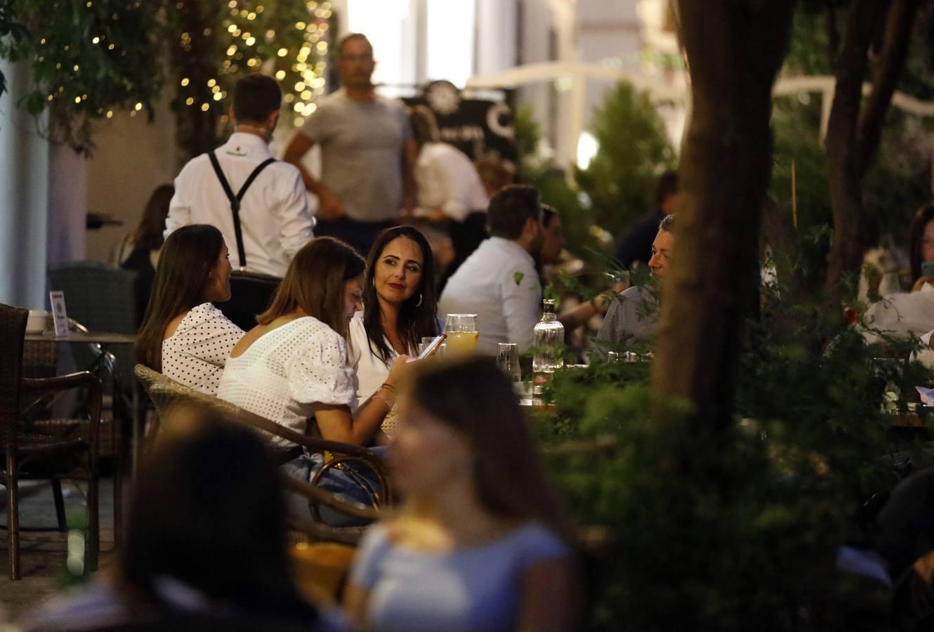 El ambiente de la desescalada en las terrazas de la Ribera de Córdoba, en imágenes