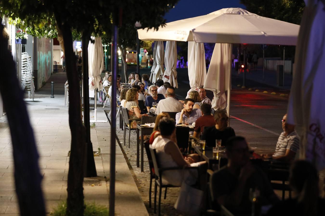 El ambiente de la desescalada en las terrazas de la Ribera de Córdoba, en imágenes