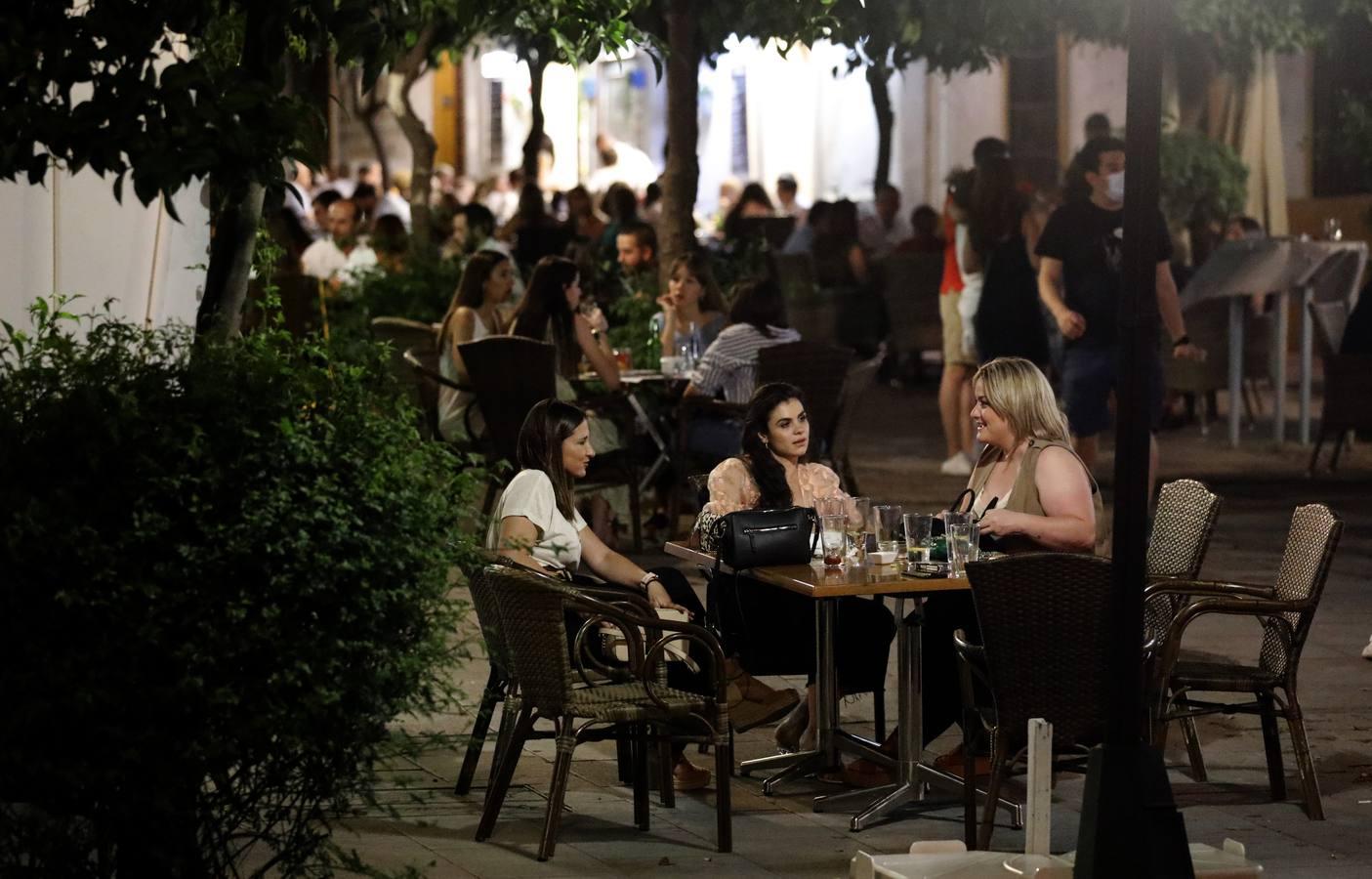 El ambiente de la desescalada en las terrazas de la Ribera de Córdoba, en imágenes