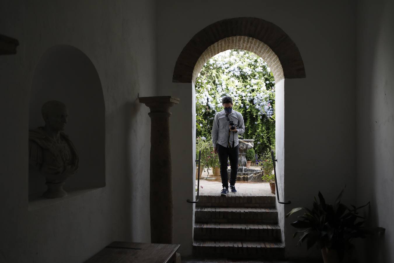La reapertura de Viana y los Jardines del Alcázar de Córdoba, en imágenes