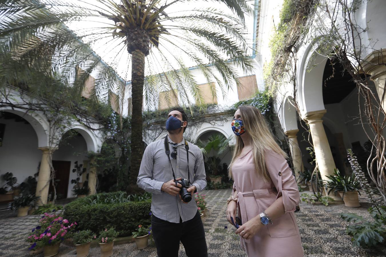 La reapertura de Viana y los Jardines del Alcázar de Córdoba, en imágenes