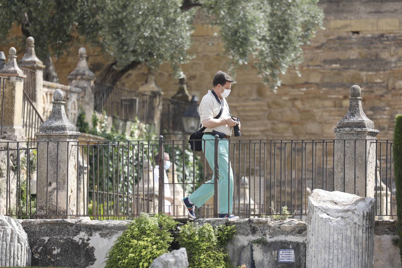 La reapertura de Viana y los Jardines del Alcázar de Córdoba, en imágenes