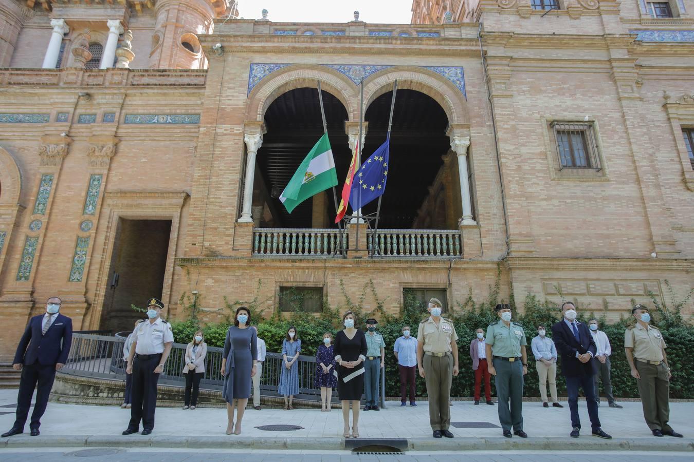 Fin del luto oficial | Minuto de silencio en Sevilla por las víctimas del Covid-19