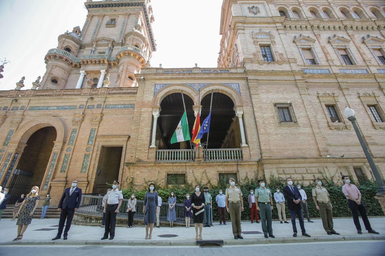 Fin del luto oficial | Minuto de silencio en Sevilla por las víctimas del Covid-19