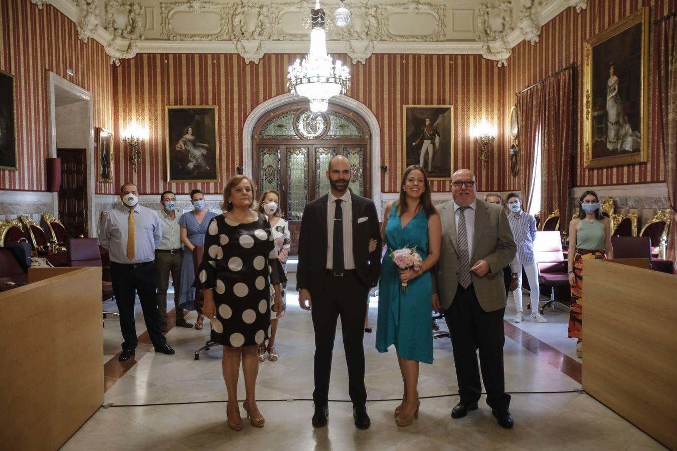 Primera boda en el Ayuntamiento de Sevilla tras la pandemia del coronavirus