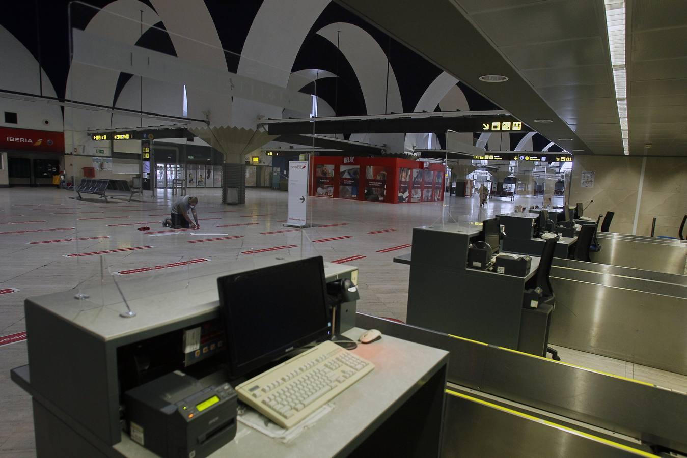 El aeropuerto de Sevilla toma medidas contra el coronavirus