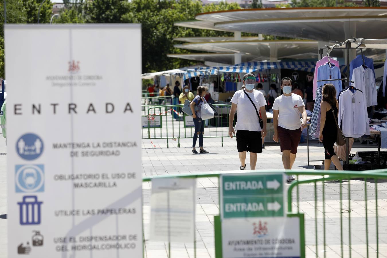 La vuelta de los mercadillos en Córdoba, en imágenes