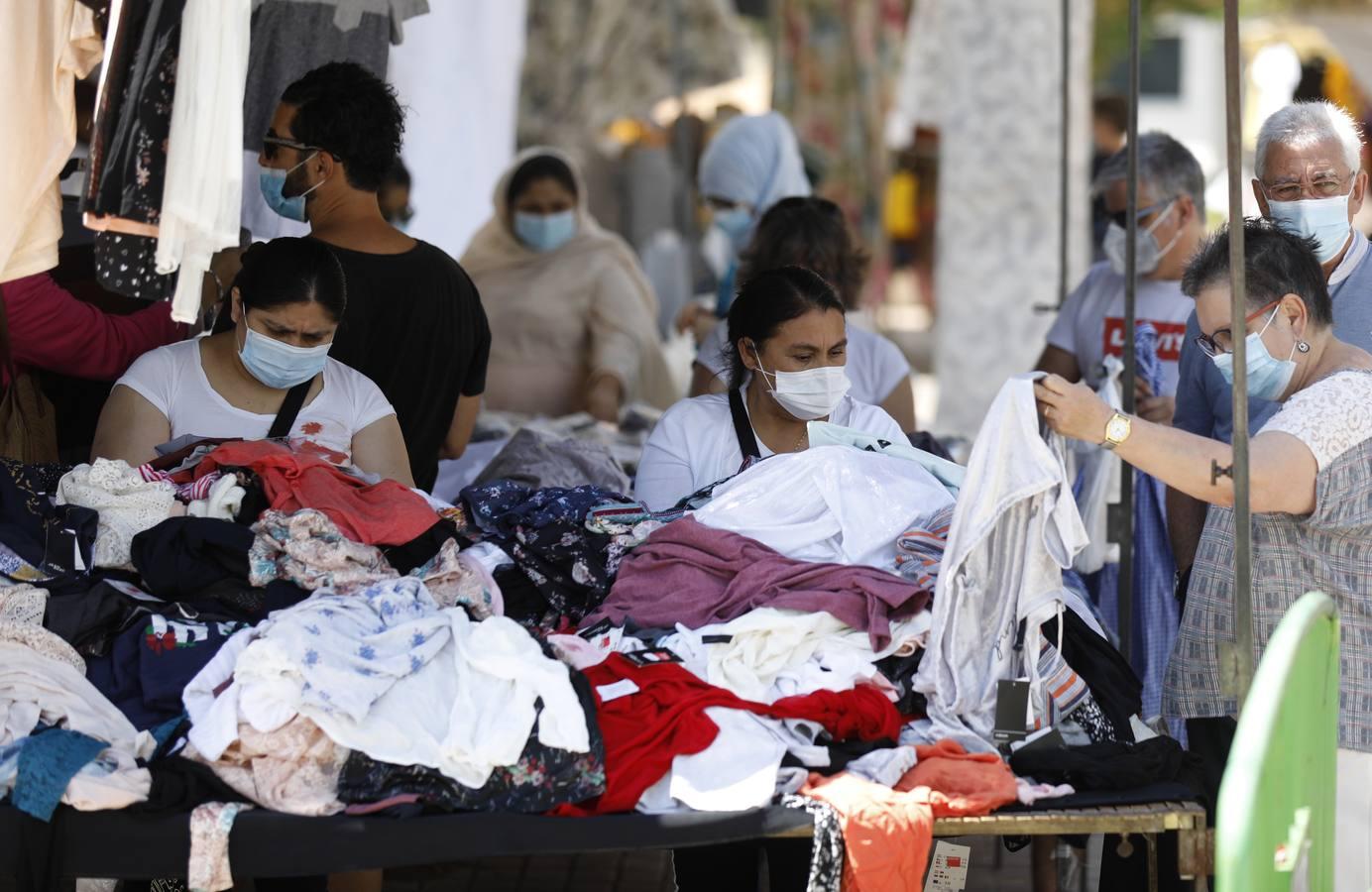 La vuelta de los mercadillos en Córdoba, en imágenes