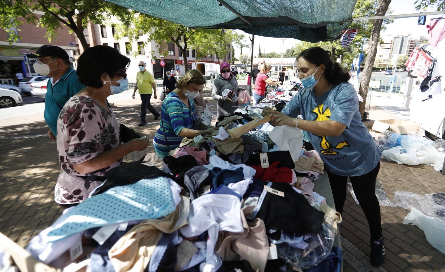 La vuelta de los mercadillos en Córdoba, en imágenes