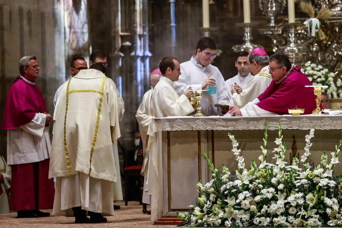 Procesión claustral del Corpus en la Catedral