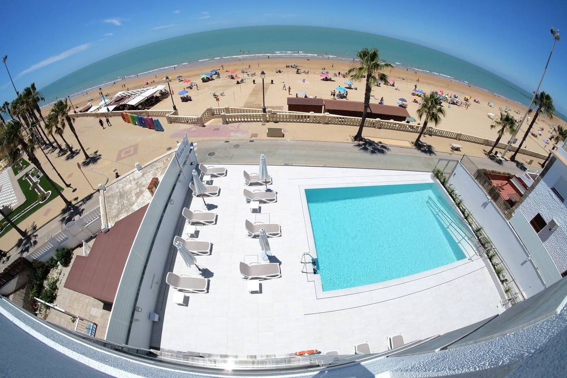 Tranquilidad en la playa de Regla en Chipiona