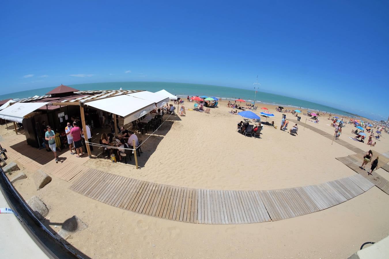 Tranquilidad en la playa de Regla en Chipiona