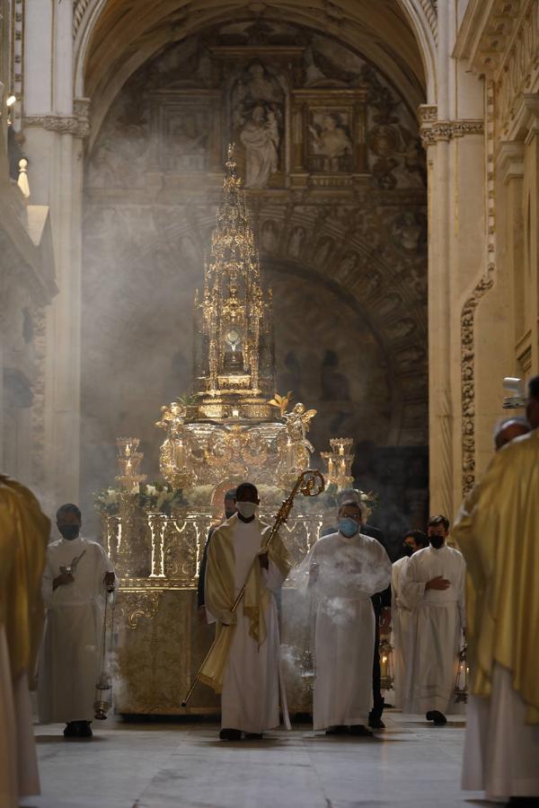 La procesión del Corpus Christi de Córdoba, en imágenes