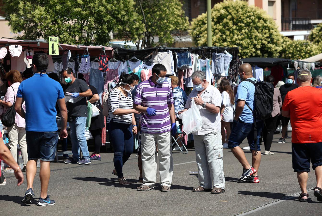 Un «Martes» con mascarillas: en imágenes