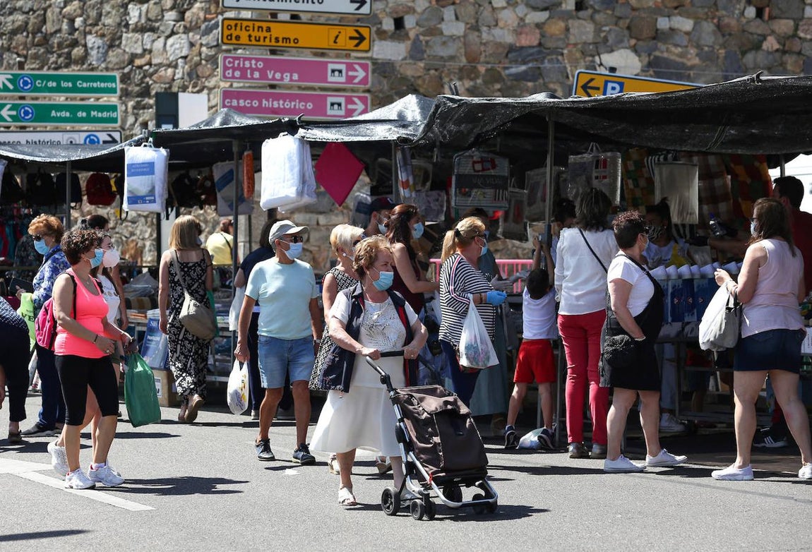 Un «Martes» con mascarillas: en imágenes