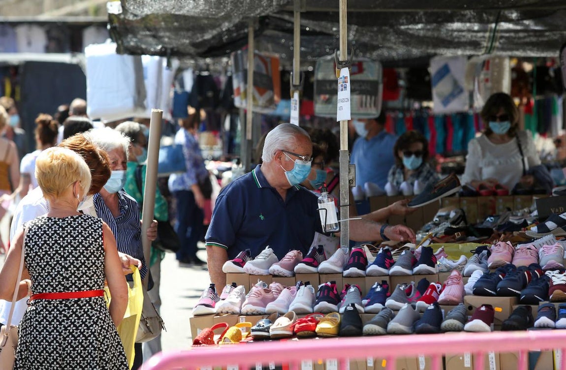 Un «Martes» con mascarillas: en imágenes