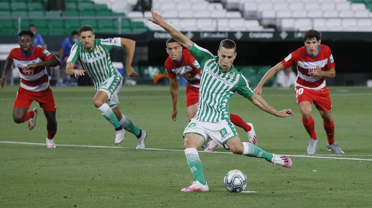 En imágenes, el Betis-Granada en el Villamarín