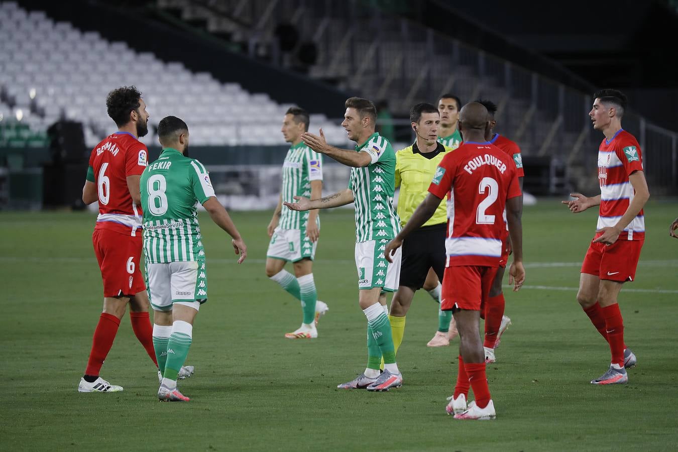 En imágenes, el Betis-Granada en el Villamarín