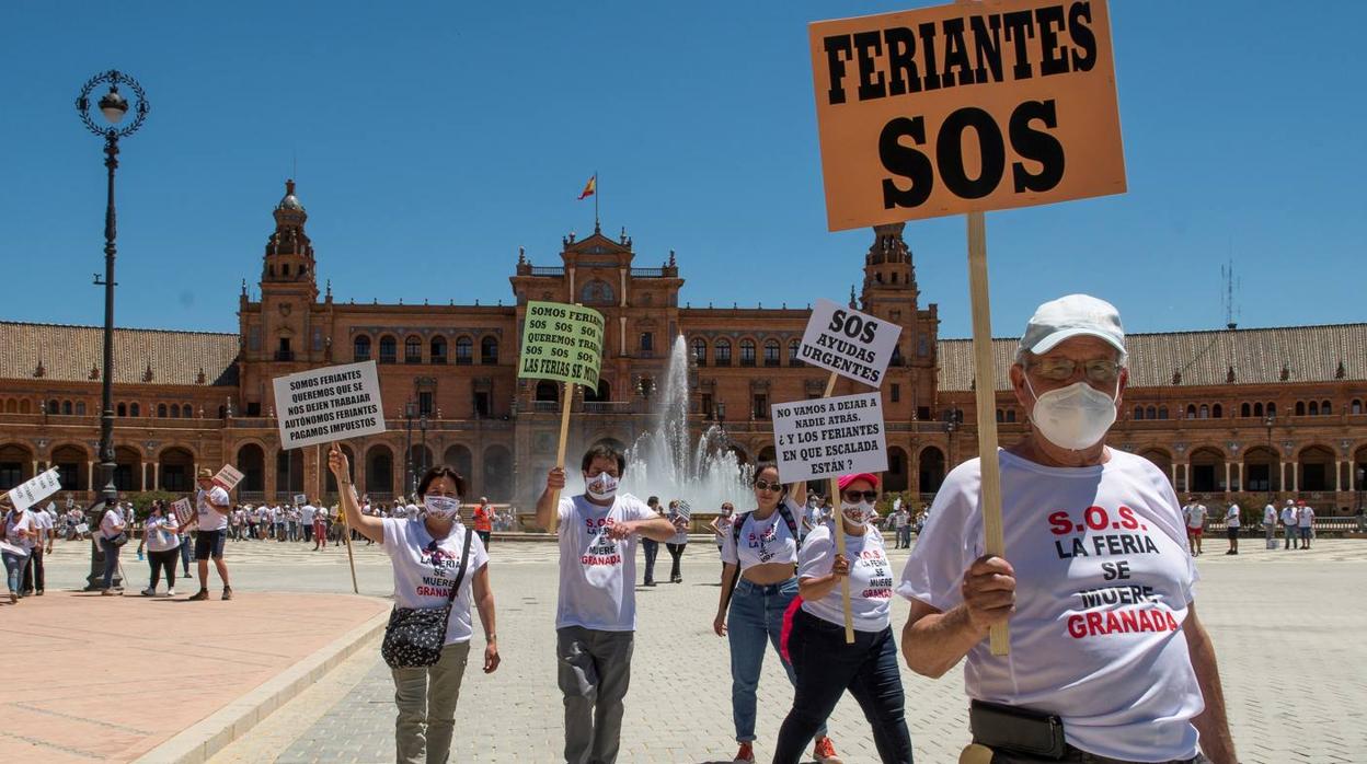 Los feriantes continúan con sus protestas en Sevilla