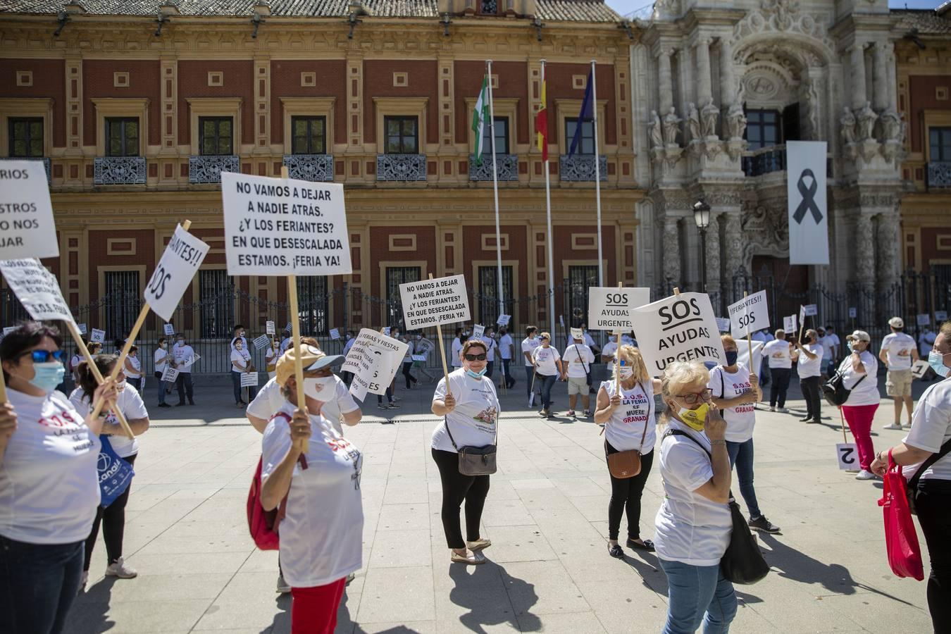 Los feriantes continúan con sus protestas en Sevilla