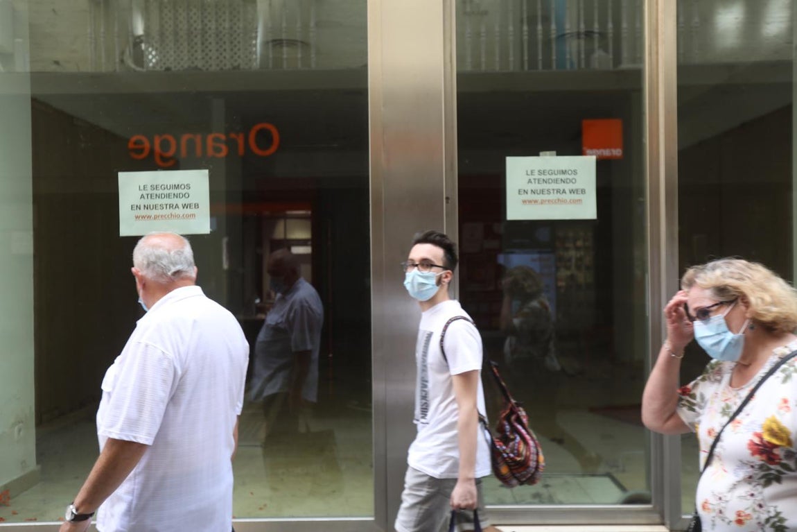 FOTOS: El comercio en Cádiz, en declive