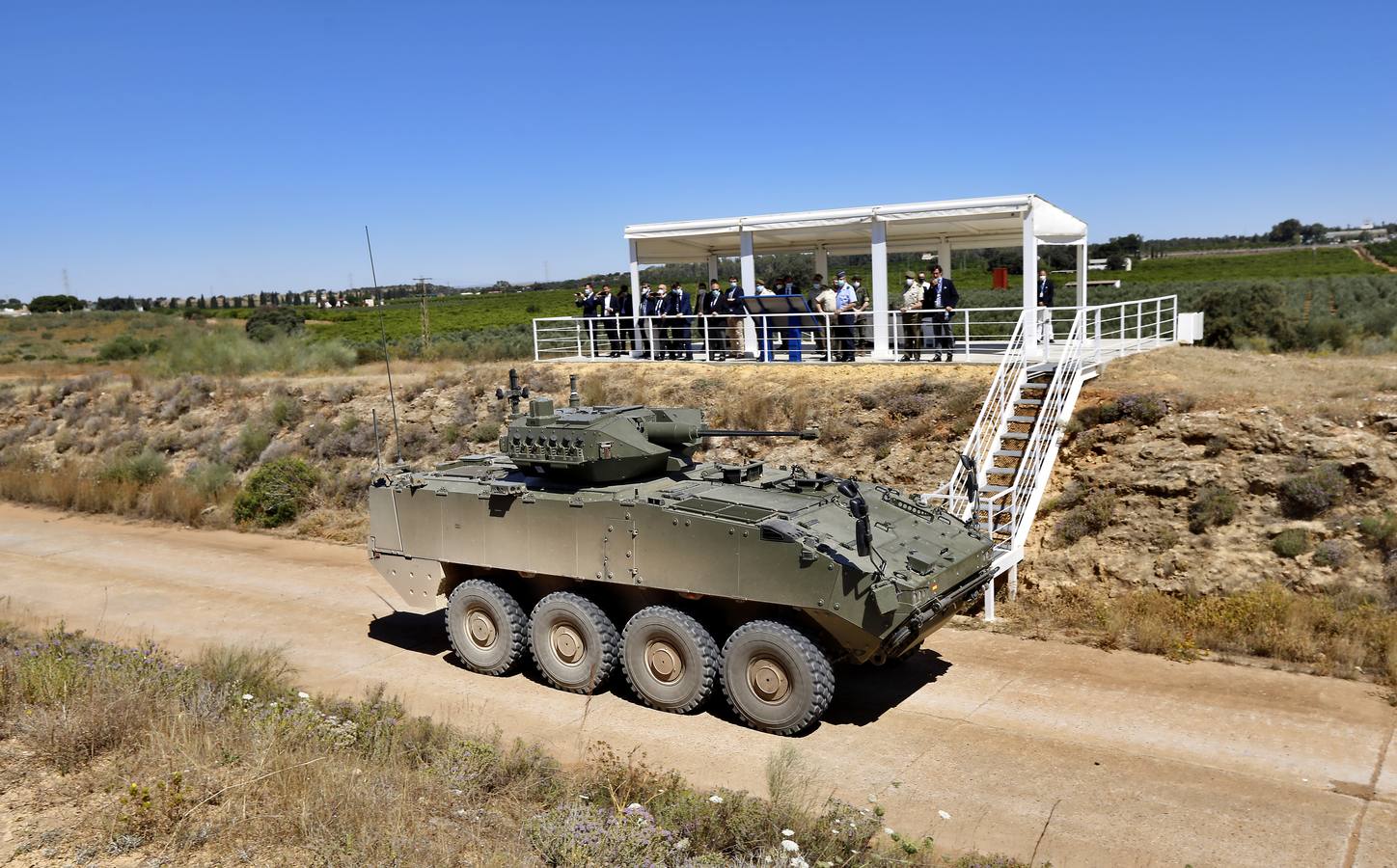 La fábrica de Santa Bárbara en Alcalá exhibe sus carros de combate