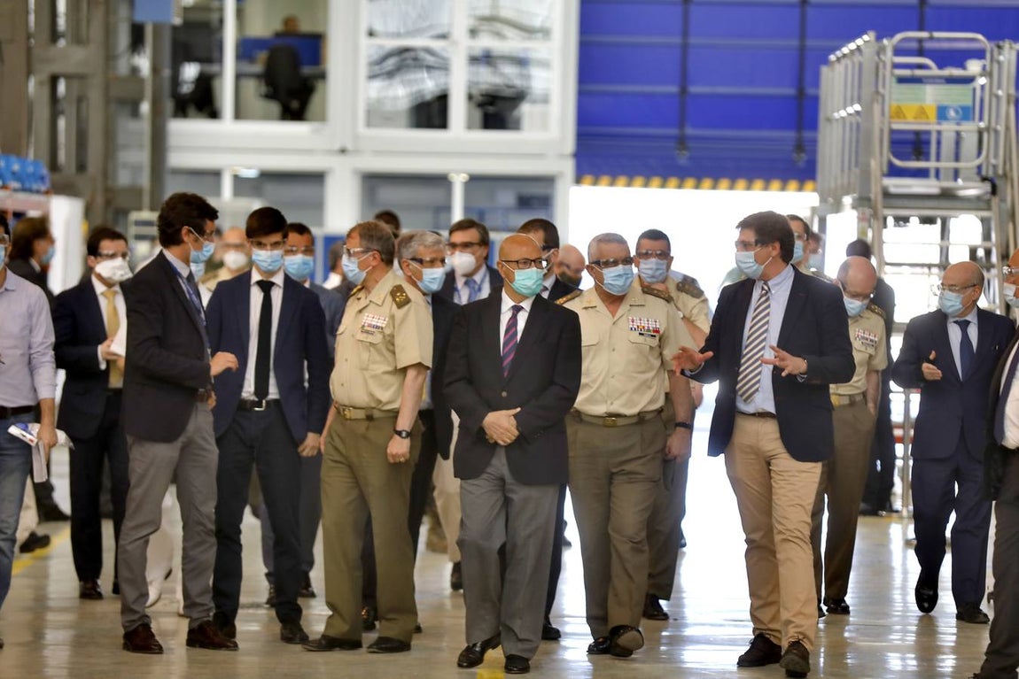 La fábrica de Santa Bárbara en Alcalá exhibe sus carros de combate