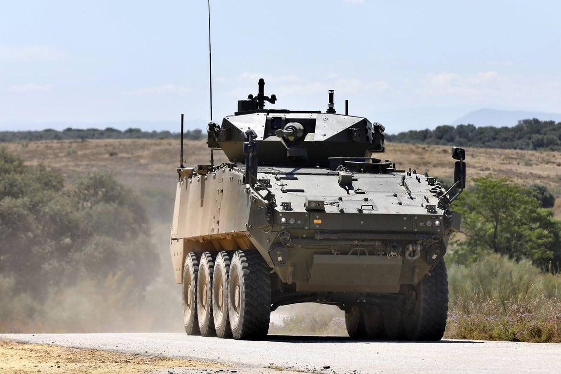 La fábrica de Santa Bárbara en Alcalá exhibe sus carros de combate