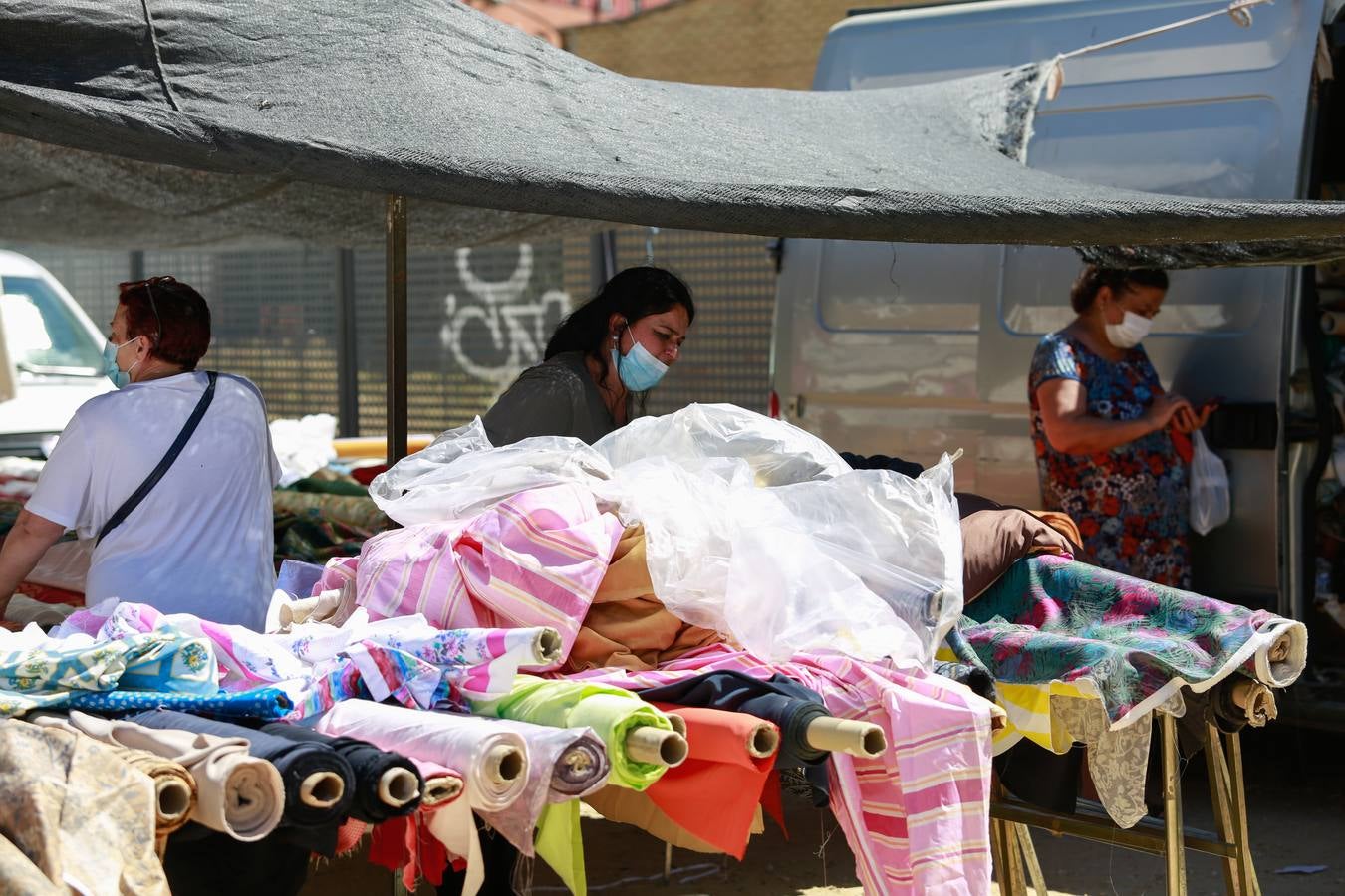 Reabre el mercadillo de Cerro Amate