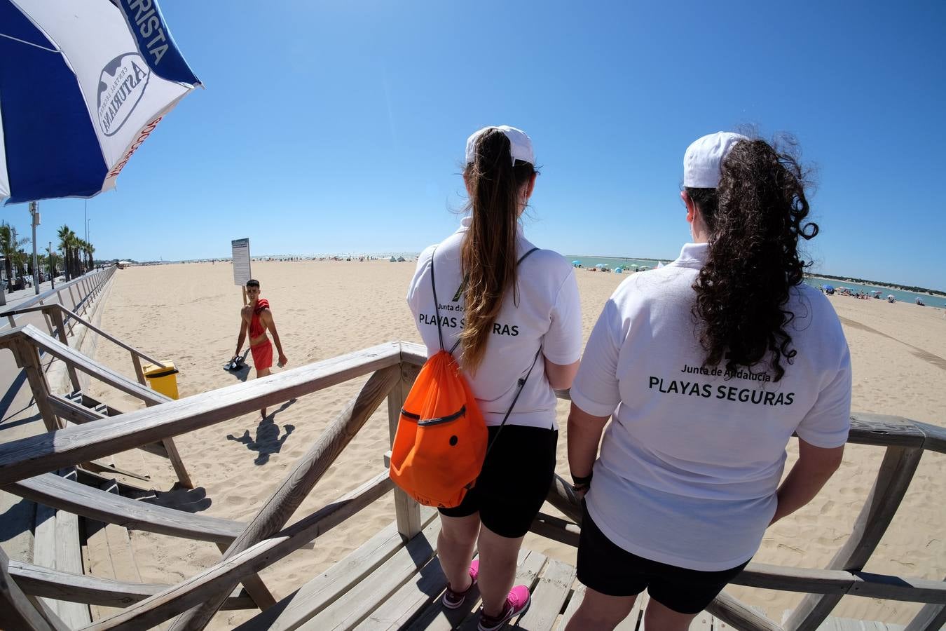 Tranquila jornada de playa en Sanlúcar de Barrameda