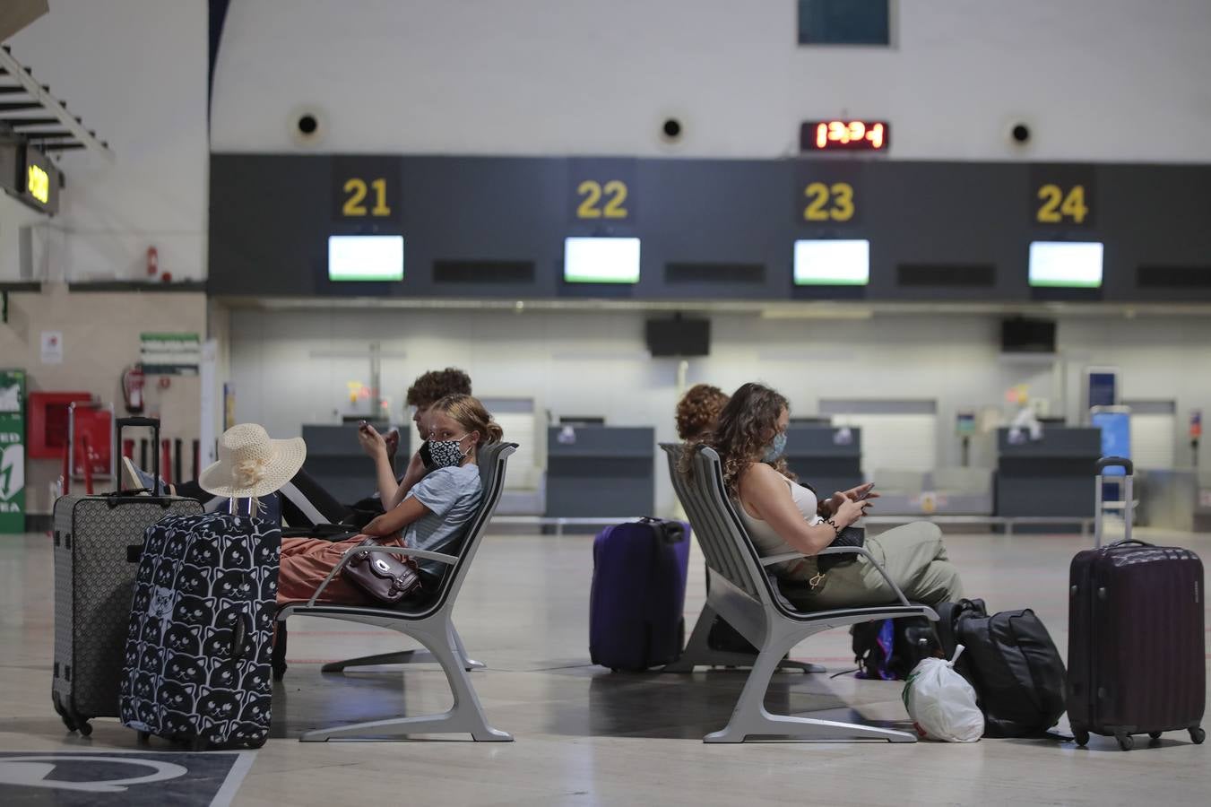 El aeropuerto de Sevilla regresa poco a poco a la normalidad con más actividad